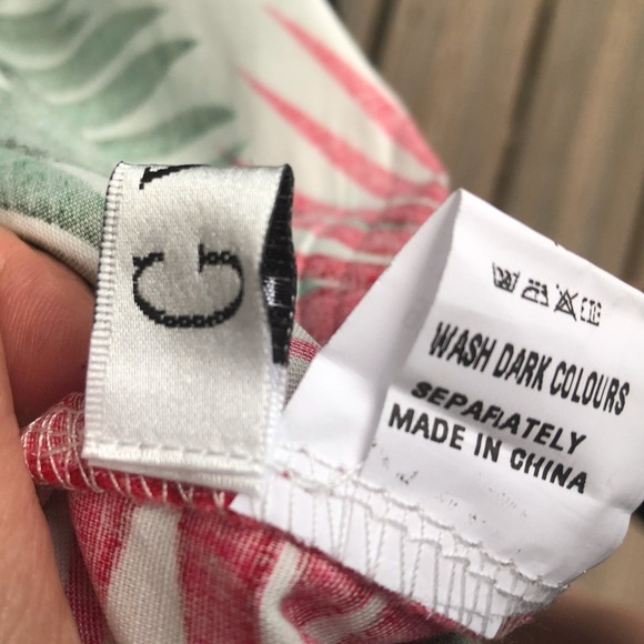 ❤️🌴Palm Keyhole Halter Dress🌴❤️ - Picture 11 of 14